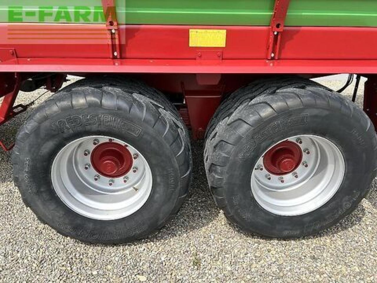 Strautmann super-vitesse 3401 mit einer topausstattung und - Remolque volquete agrícola: foto 3 Strautmann super-vitesse 3401 mit einer topausstattung und - Remolque volquete agrícola: foto 3