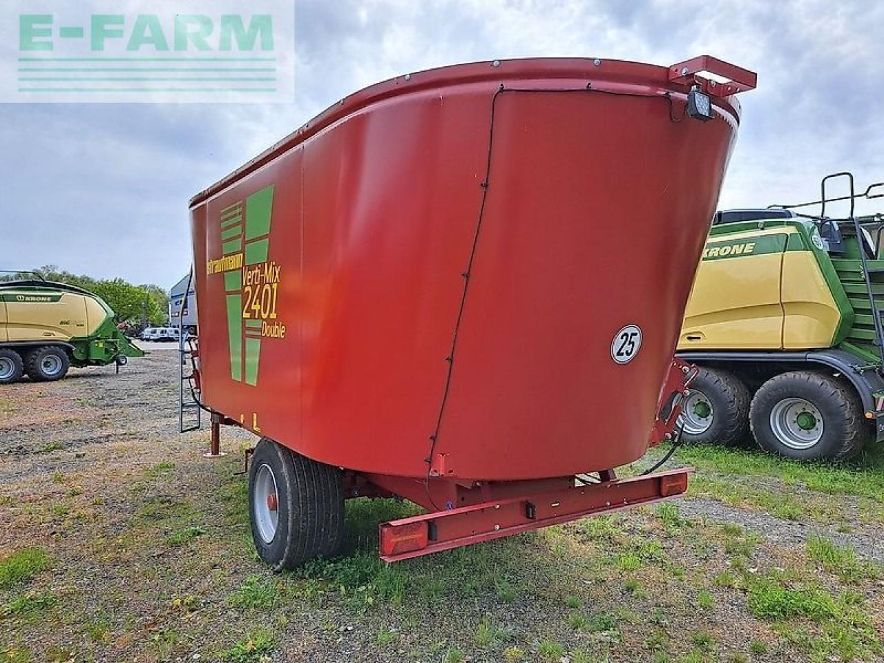 Strautmann verti mix 2401 double - Maquinaria ganadera: foto 4 Strautmann verti mix 2401 double - Maquinaria ganadera: foto 4