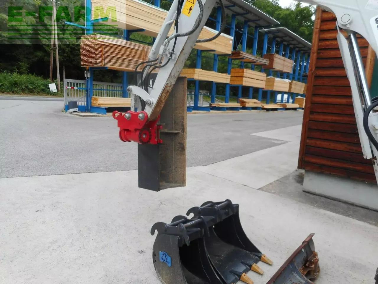 Miniexcavadora Takeuchi tb 225 mit powertilt + 3 löffel ( service neu ): foto 12