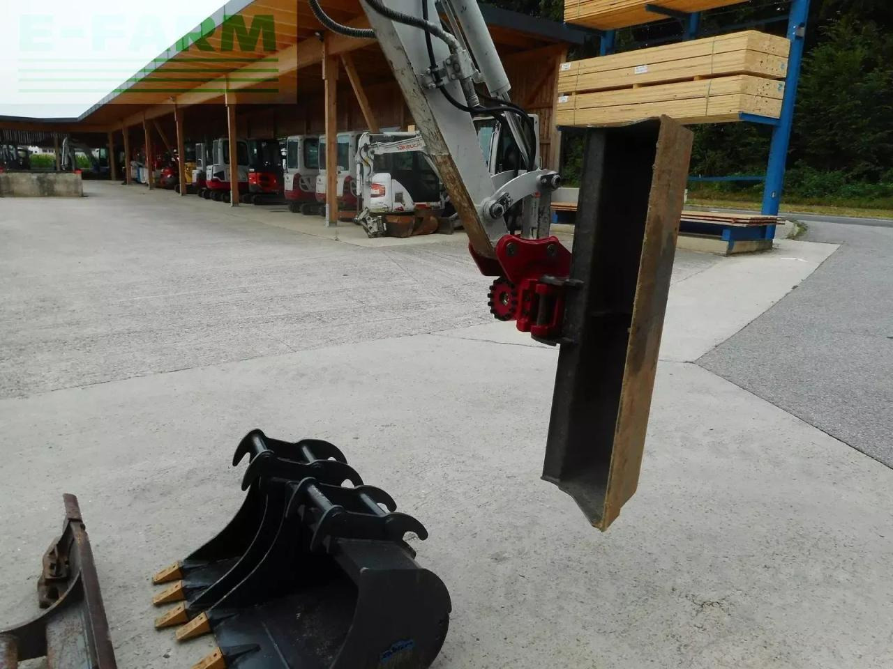 Miniexcavadora Takeuchi tb 225 mit powertilt + 3 löffel ( service neu ): foto 13