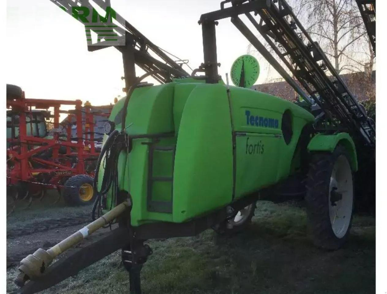 Tecnoma fortis 3300 - Pulverizador arrastrado: foto 1 Tecnoma fortis 3300 - Pulverizador arrastrado: foto 1