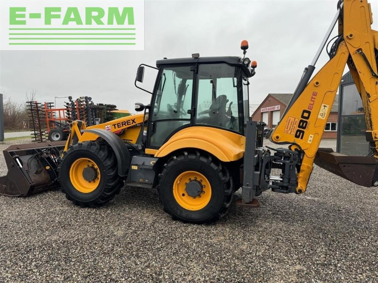Terex 980 elite leasing fra kr 4.360,- - Retroexcavadora: foto 3 Terex 980 elite leasing fra kr 4.360,- - Retroexcavadora: foto 3