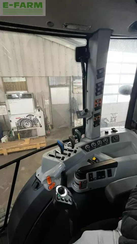 Tractor Valtra a115: foto 10