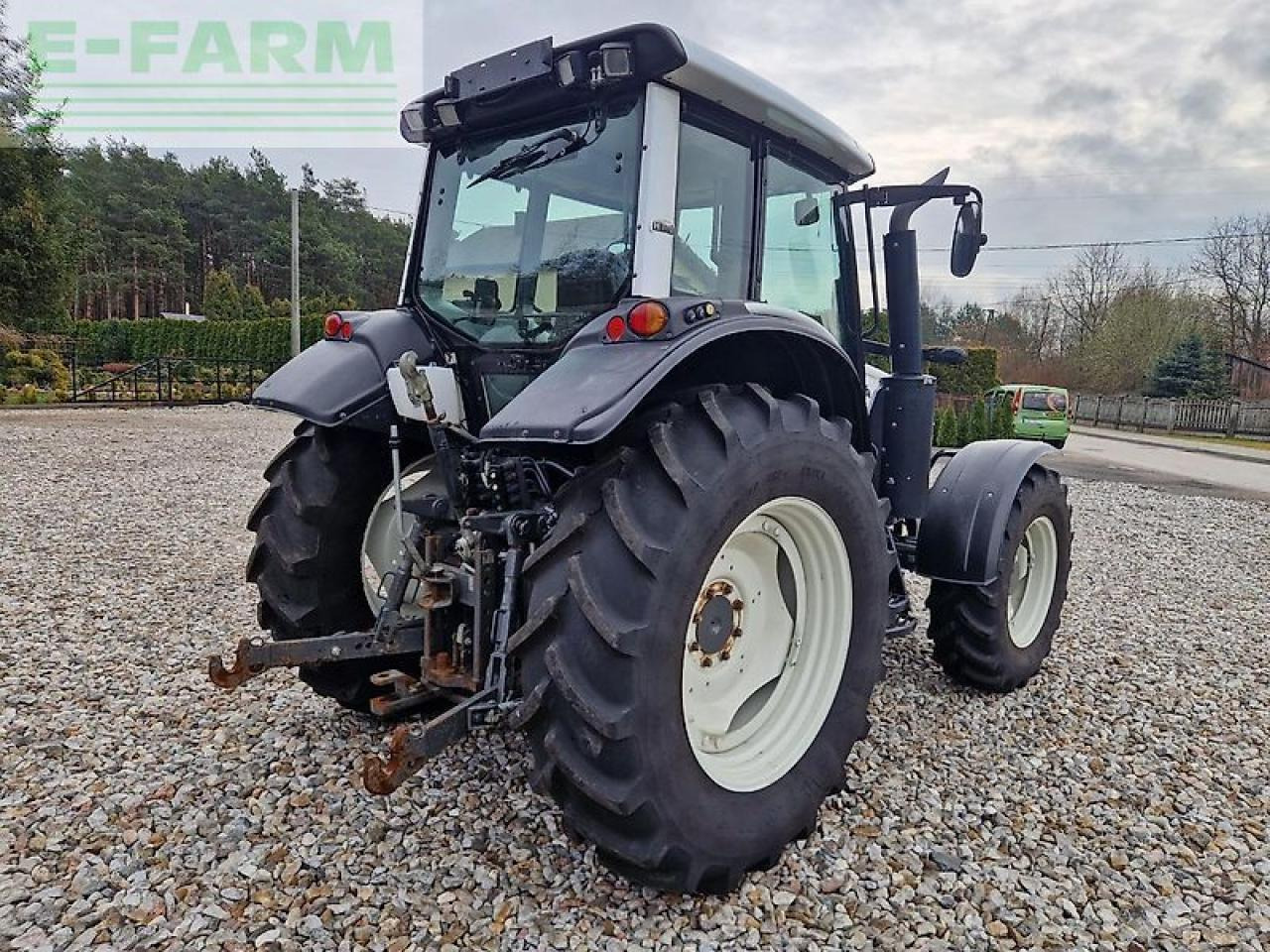 Valtra n103.4 h5 - Tractor: foto 3 Valtra n103.4 h5 - Tractor: foto 3