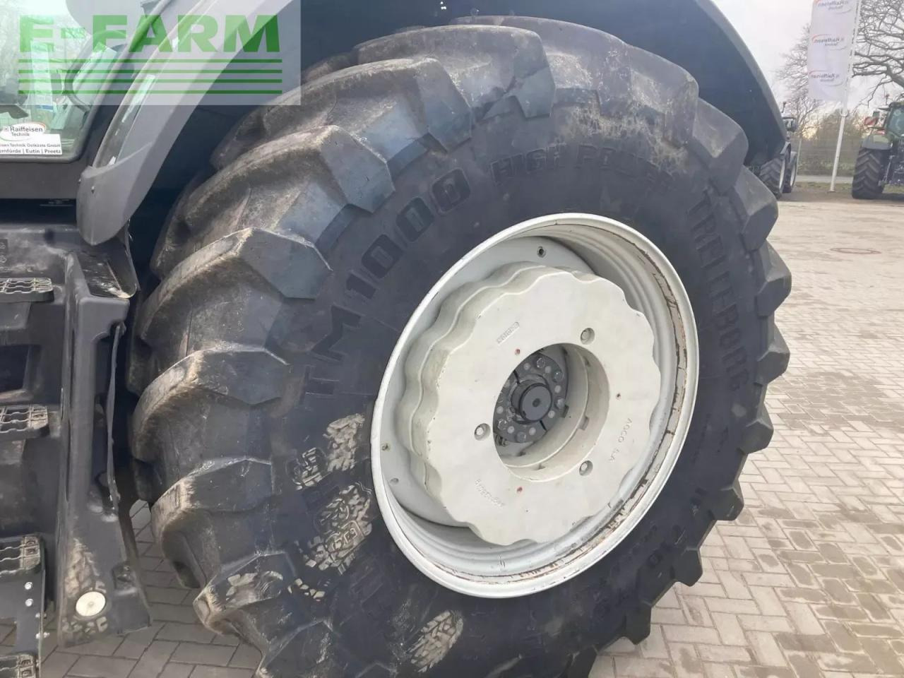 Valtra s374 smarttouch - Tractor: foto 5 Valtra s374 smarttouch - Tractor: foto 5