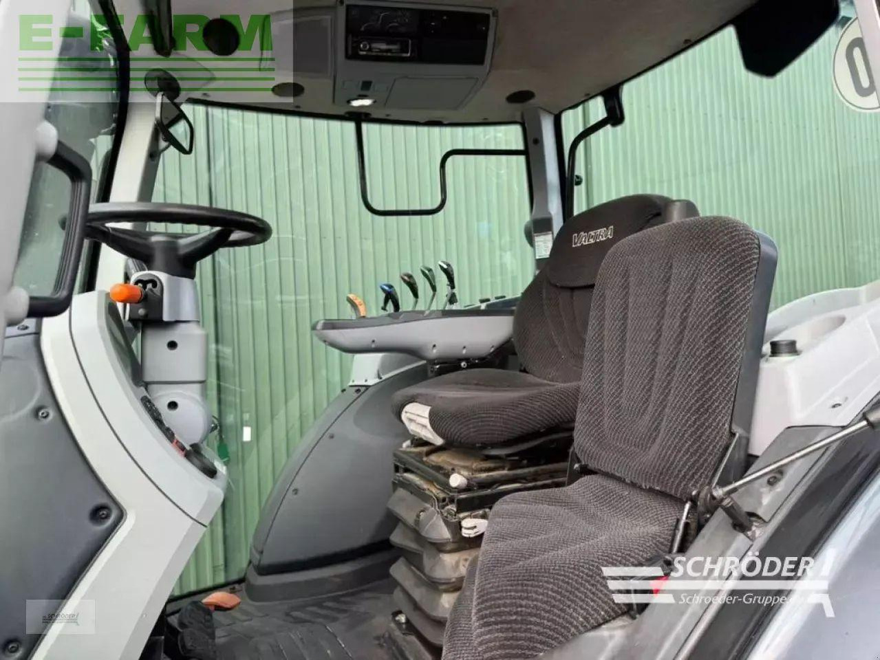 Tractor Valtra t 174 ea: foto 16