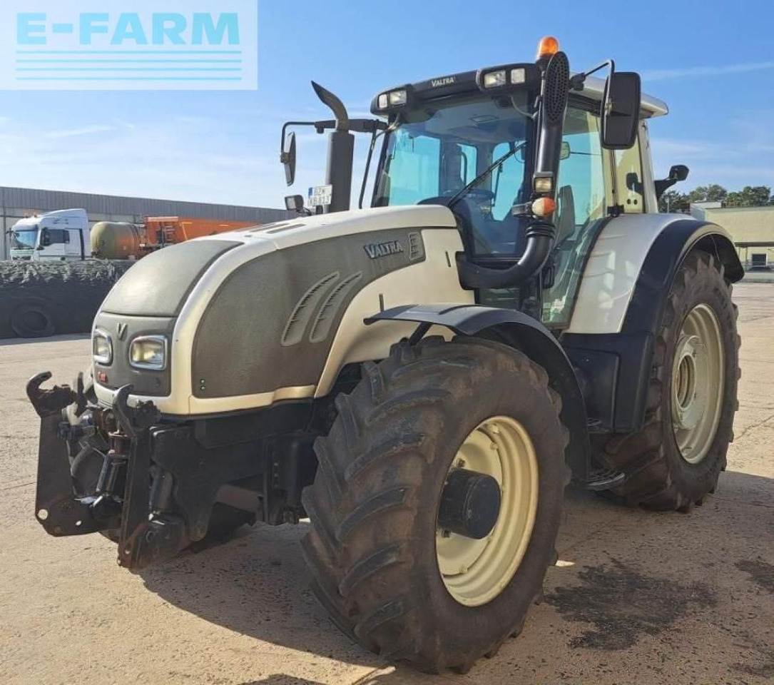 Valtra t 202 - Tractor: foto 1 Valtra t 202 - Tractor: foto 1