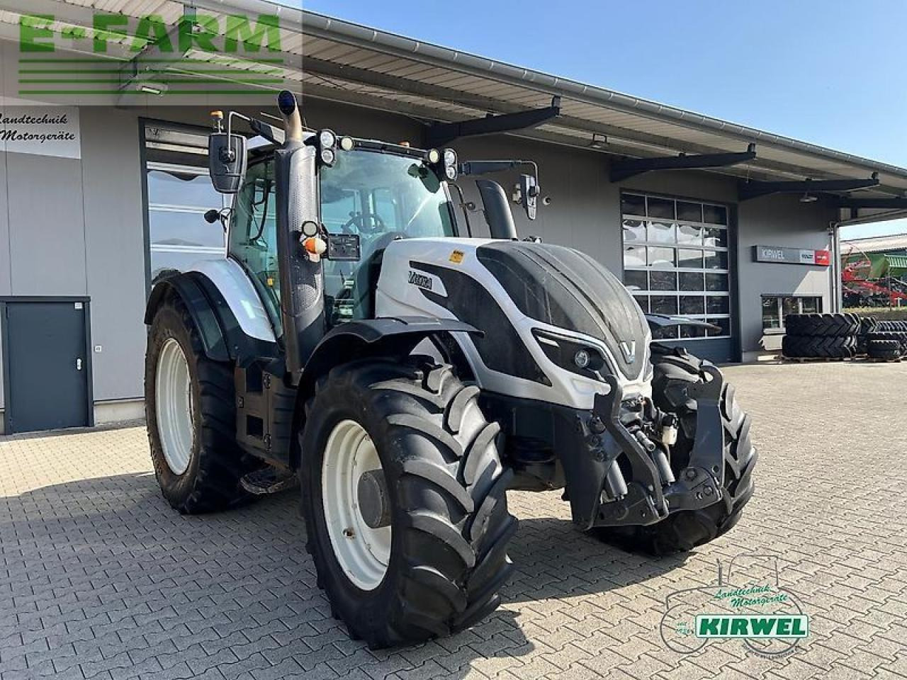 Valtra t 214 direct Direct - Tractor: foto 1 Valtra t 214 direct Direct - Tractor: foto 1
