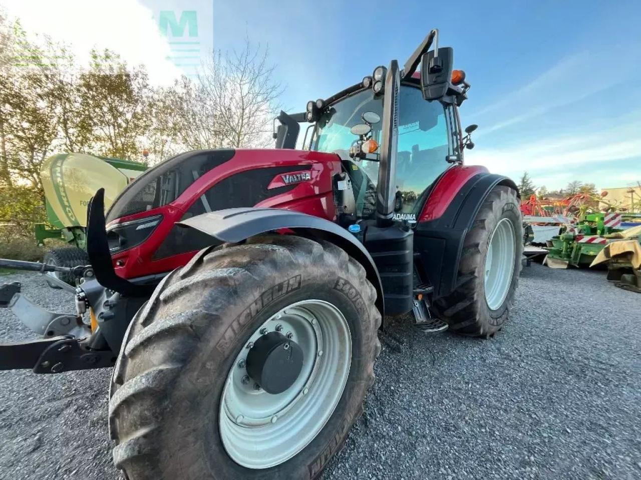 Valtra t 214 direct smarttouch Direct - Tractor: foto 1 Valtra t 214 direct smarttouch Direct - Tractor: foto 1