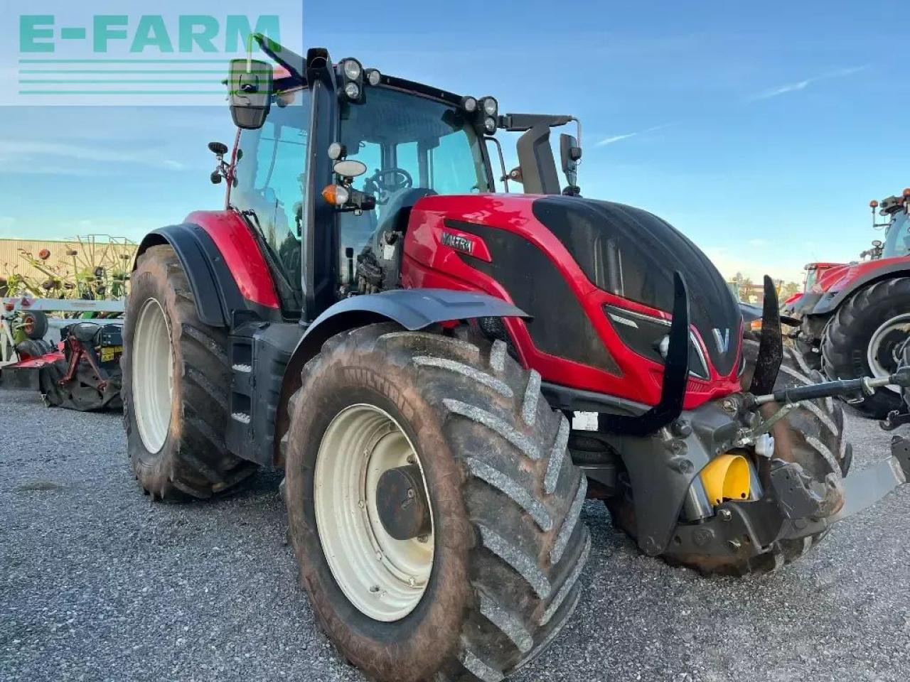 Valtra t 214 direct smarttouch Direct - Tractor: foto 4 Valtra t 214 direct smarttouch Direct - Tractor: foto 4