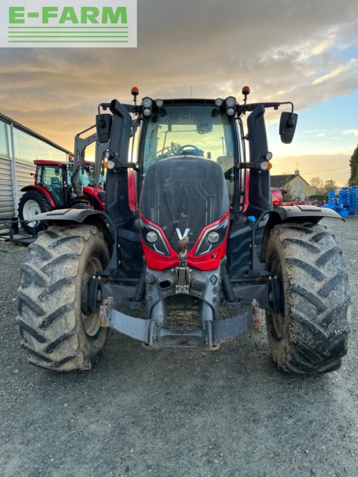 Tractor Valtra t144: foto 7
