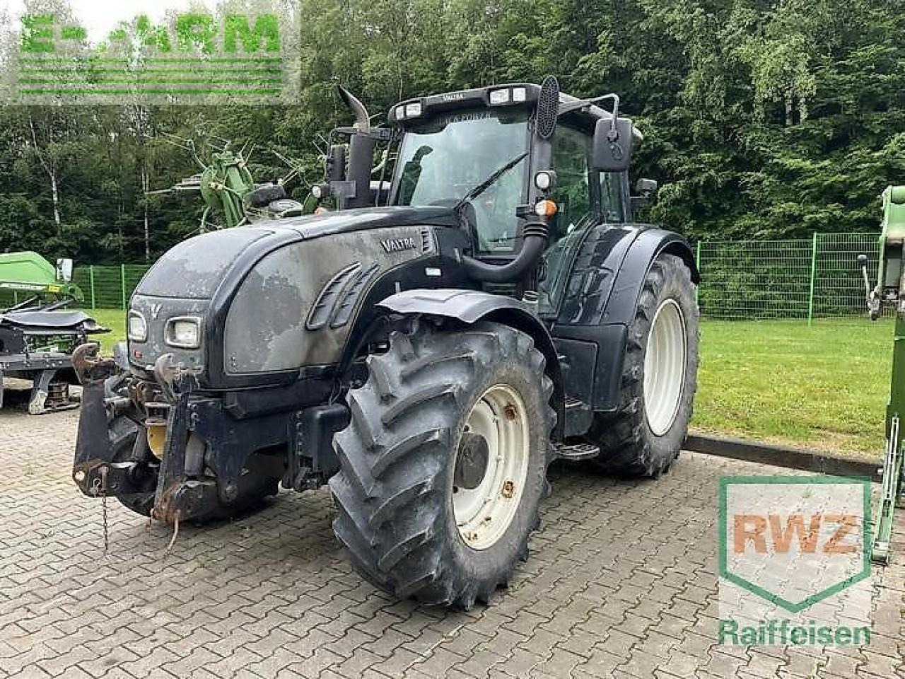 Valtra t202d - Tractor: foto 1 Valtra t202d - Tractor: foto 1