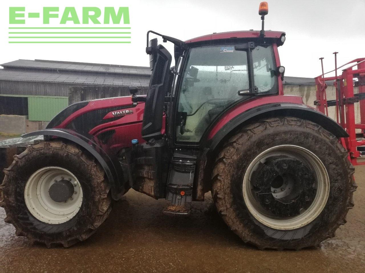 Valtra t214a - Tractor: foto 1 Valtra t214a - Tractor: foto 1