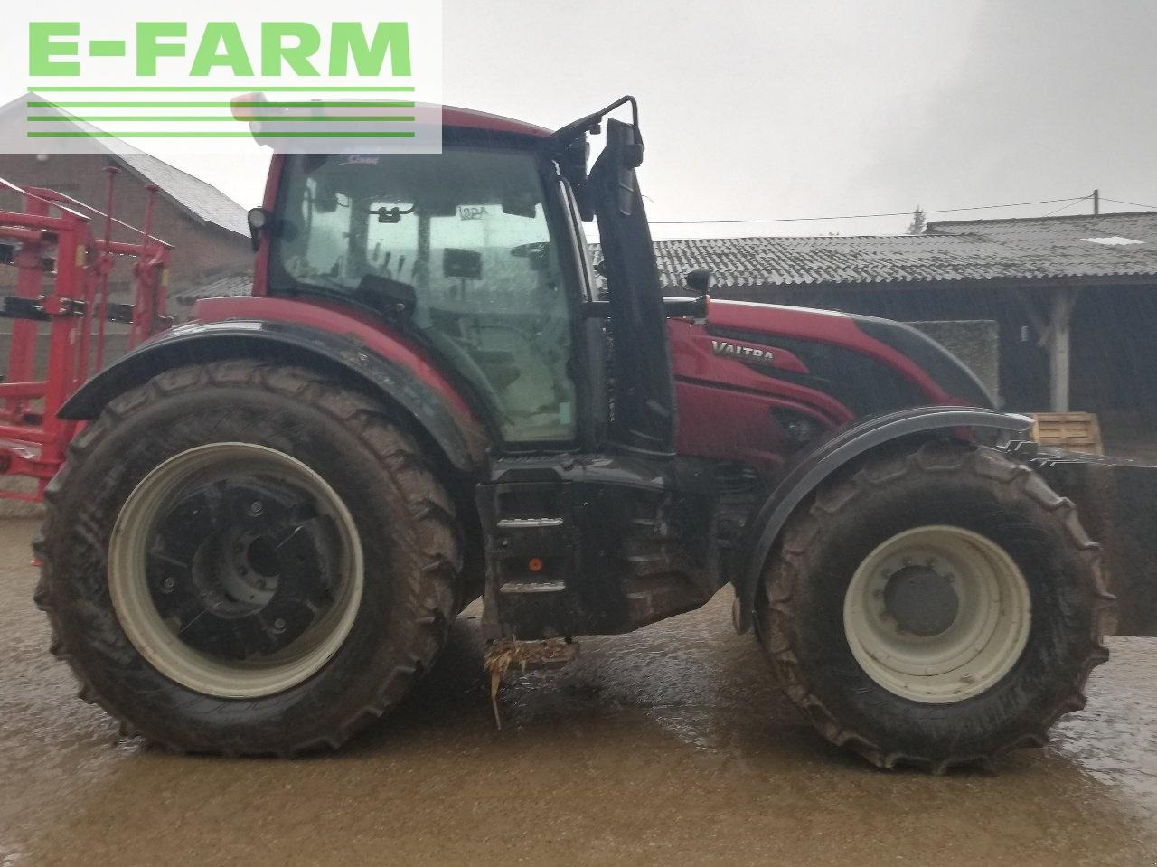 Valtra t214a - Tractor: foto 2 Valtra t214a - Tractor: foto 2