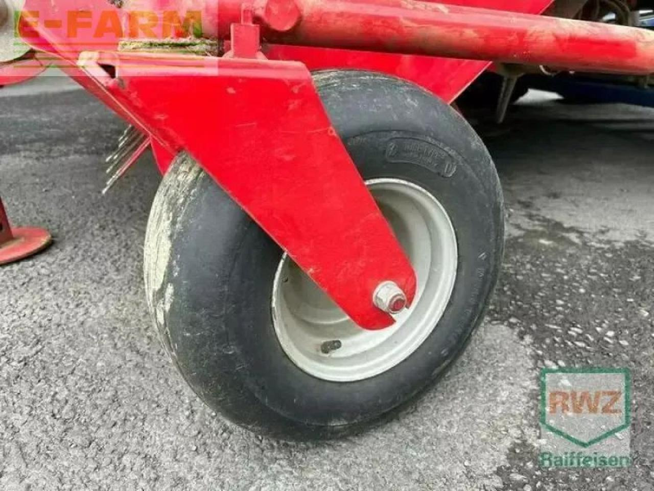 Welger lely 245 master göweil - Empacadora de pacas cuadradas: foto 5 Welger lely 245 master göweil - Empacadora de pacas cuadradas: foto 5