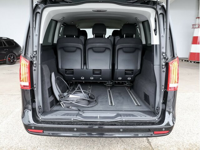 MERCEDES-BENZ EQV 300 Extralang,8Sitze,2elektr.Schiebetür,LED - Minibús, Autobús eléctrico: foto 2 MERCEDES-BENZ EQV 300 Extralang,8Sitze,2elektr.Schiebetür,LED - Minibús, Autobús eléctrico: foto 2