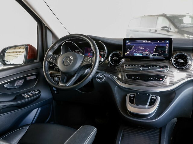MERCEDES-BENZ EQV 300 Extralang,Avantgarde,7Sitze,2Schiebetür - Minibús, Autobús eléctrico: foto 4 MERCEDES-BENZ EQV 300 Extralang,Avantgarde,7Sitze,2Schiebetür - Minibús, Autobús eléctrico: foto 4