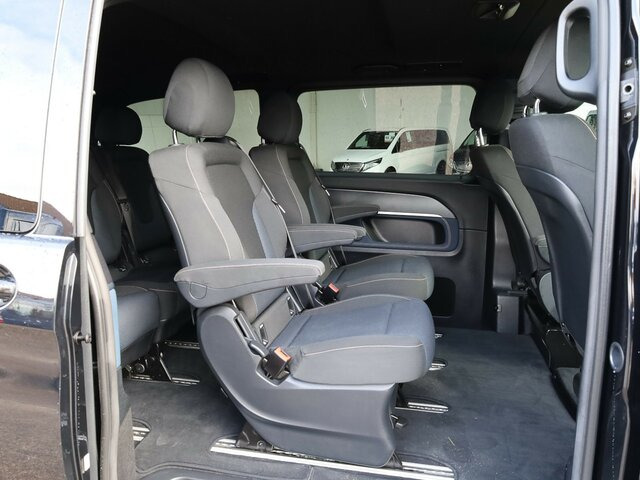 MERCEDES-BENZ EQV 300 lang,7Sitze,2xSchiebetür,LED,Distronic... - Minibús, Autobús eléctrico: foto 2 MERCEDES-BENZ EQV 300 lang,7Sitze,2xSchiebetür,LED,Distronic... - Minibús, Autobús eléctrico: foto 2