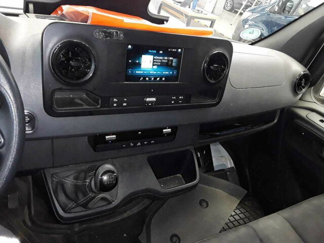MERCEDES-BENZ Sprinter 317 CDI Kasten,L2H2,MBUX,Kamera - Furgón: foto 4 MERCEDES-BENZ Sprinter 317 CDI Kasten,L2H2,MBUX,Kamera - Furgón: foto 4