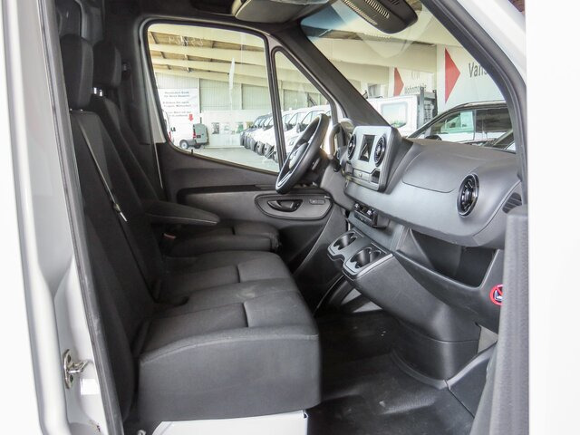 MERCEDES-BENZ Sprinter 317 Maxi,9GTronic,AHK3,5To,TCO - Furgón: foto 2 MERCEDES-BENZ Sprinter 317 Maxi,9GTronic,AHK3,5To,TCO - Furgón: foto 2