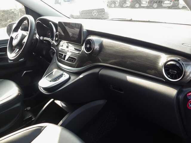 MERCEDES-BENZ V 300 Avantgarde Extralang,2xSchiebetür el.,AHK... - Furgoneta de pasajeros: foto 2 MERCEDES-BENZ V 300 Avantgarde Extralang,2xSchiebetür el.,AHK... - Furgoneta de pasajeros: foto 2