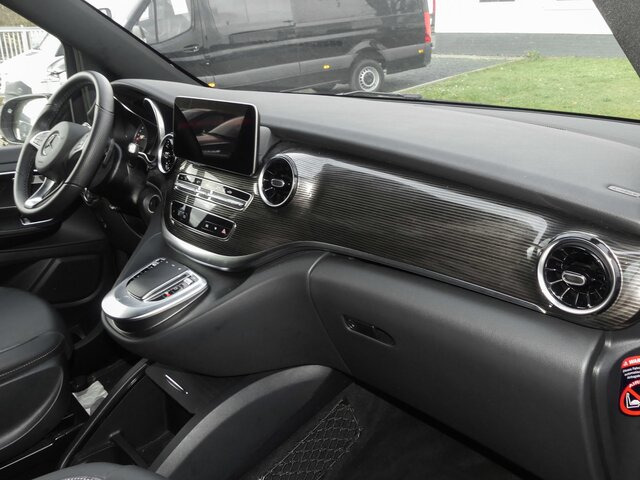 MERCEDES-BENZ V 300 Avantgarde Extralang,2xSchiebetür elektr. - Furgoneta de pasajeros: foto 3 MERCEDES-BENZ V 300 Avantgarde Extralang,2xSchiebetür elektr. - Furgoneta de pasajeros: foto 3