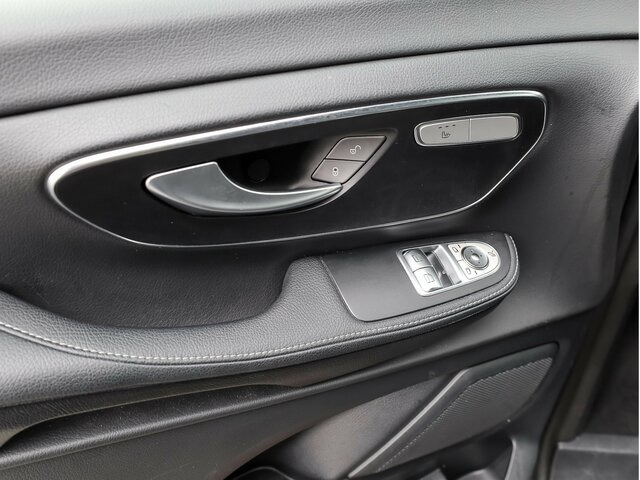 Minibús, Furgoneta de pasajeros MERCEDES-BENZ V 300 Avantgarde Extralang,Allrad,2Schiebetüren: foto 10