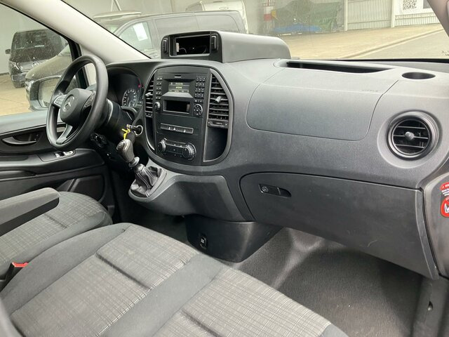 MERCEDES-BENZ Vito 114 Mixto Extralang,Klima,Tempomat,Standhzg... - Furgoneta de pasajeros: foto 4 MERCEDES-BENZ Vito 114 Mixto Extralang,Klima,Tempomat,Standhzg... - Furgoneta de pasajeros: foto 4