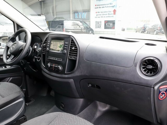 MERCEDES-BENZ Vito 114 TourerPro,Extralang,8Sitzer,Automatik... - Furgoneta de pasajeros: foto 4 MERCEDES-BENZ Vito 114 TourerPro,Extralang,8Sitzer,Automatik... - Furgoneta de pasajeros: foto 4