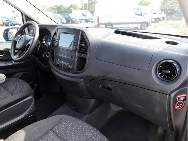 MERCEDES-BENZ Vito 114 TourerPro,Extralang,8Sitzer,Automatik - Minibús, Furgoneta de pasajeros: foto 4 MERCEDES-BENZ Vito 114 TourerPro,Extralang,8Sitzer,Automatik - Minibús, Furgoneta de pasajeros: foto 4