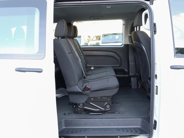 MERCEDES-BENZ Vito 114 TourerPro,Extralang,8Sitzer,Automatik... - Minibús, Furgoneta de pasajeros: foto 2 MERCEDES-BENZ Vito 114 TourerPro,Extralang,8Sitzer,Automatik... - Minibús, Furgoneta de pasajeros: foto 2