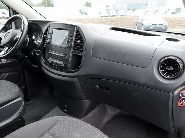 MERCEDES-BENZ Vito 114 TourerPro,Extralang,8Sitzer,Automatik - Minibús, Furgoneta de pasajeros: foto 4 MERCEDES-BENZ Vito 114 TourerPro,Extralang,8Sitzer,Automatik - Minibús, Furgoneta de pasajeros: foto 4