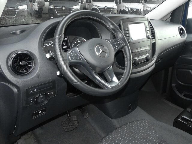 MERCEDES-BENZ Vito 114 TourerPro,Extralang,AMF Rollstuhlrampe - Furgoneta de pasajeros: foto 3 MERCEDES-BENZ Vito 114 TourerPro,Extralang,AMF Rollstuhlrampe - Furgoneta de pasajeros: foto 3