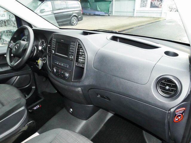 MERCEDES-BENZ Vito 114 TourerPro,Extralang,Desperados,9GTr - Minibús, Furgoneta de pasajeros: foto 3 MERCEDES-BENZ Vito 114 TourerPro,Extralang,Desperados,9GTr - Minibús, Furgoneta de pasajeros: foto 3