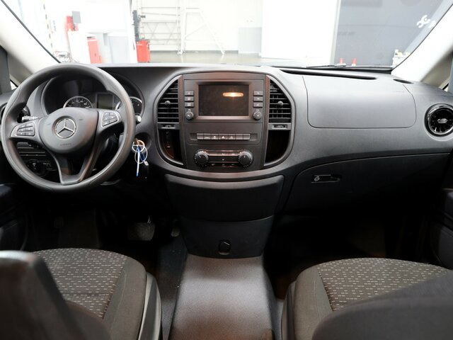 MERCEDES-BENZ Vito 114 TourerPro,lang,Automatik,8Sitze,Kamera... - Furgoneta de pasajeros: foto 2 MERCEDES-BENZ Vito 114 TourerPro,lang,Automatik,8Sitze,Kamera... - Furgoneta de pasajeros: foto 2