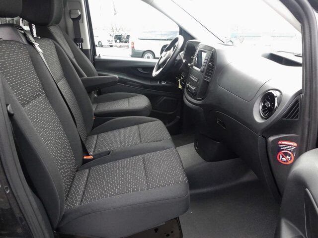 MERCEDES-BENZ Vito 116CDI lang,TourerPro,2xKlima,9Sitze,Kamera - Furgoneta de pasajeros: foto 2 MERCEDES-BENZ Vito 116CDI lang,TourerPro,2xKlima,9Sitze,Kamera - Furgoneta de pasajeros: foto 2