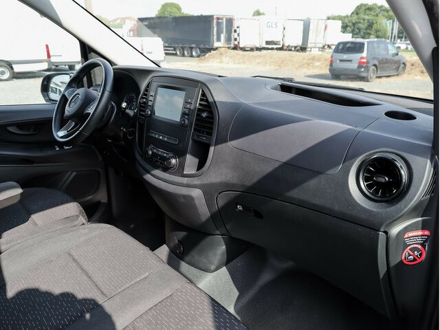MERCEDES-BENZ Vito 116CDI lang,TourerPro,2xKlima,9Sitze,Kamera - Furgoneta de pasajeros: foto 4 MERCEDES-BENZ Vito 116CDI lang,TourerPro,2xKlima,9Sitze,Kamera - Furgoneta de pasajeros: foto 4