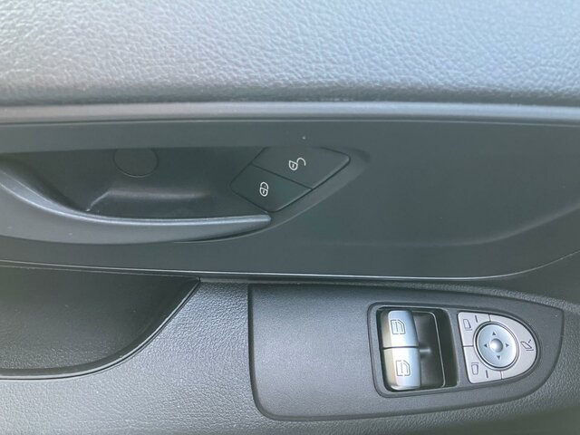 MERCEDES-BENZ Vito 116TourerPro ,Extralang,2xKlima,Kamera,AHK - Furgoneta de pasajeros: foto 5 MERCEDES-BENZ Vito 116TourerPro ,Extralang,2xKlima,Kamera,AHK - Furgoneta de pasajeros: foto 5
