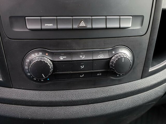 Furgoneta pequeña, Furgoneta eléctrica MERCEDES-BENZ eVito 111 KA,lang,Klima,Navi,Kamera,Sitzheizung...: foto 10