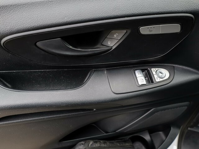 Furgoneta pequeña, Furgoneta eléctrica MERCEDES-BENZ eVito 111 KA,lang,Klima,Navi,Kamera,Sitzheizung...: foto 7