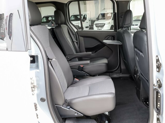 MERCEDES-BENZ T 180 Progressive,AMF Rollstuhlrampe,LED,Navi... - Otros maquinaria: foto 3 MERCEDES-BENZ T 180 Progressive,AMF Rollstuhlrampe,LED,Navi... - Otros maquinaria: foto 3