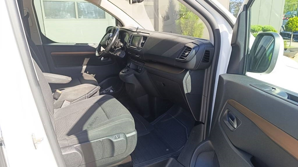 Furgón Toyota Proace 2.0 Van, Kleinbus, 7-Sitzer, Turboschaden: foto 10 Furgón Toyota Proace 2.0 Van, Kleinbus, 7-Sitzer, Turboschaden: foto 10