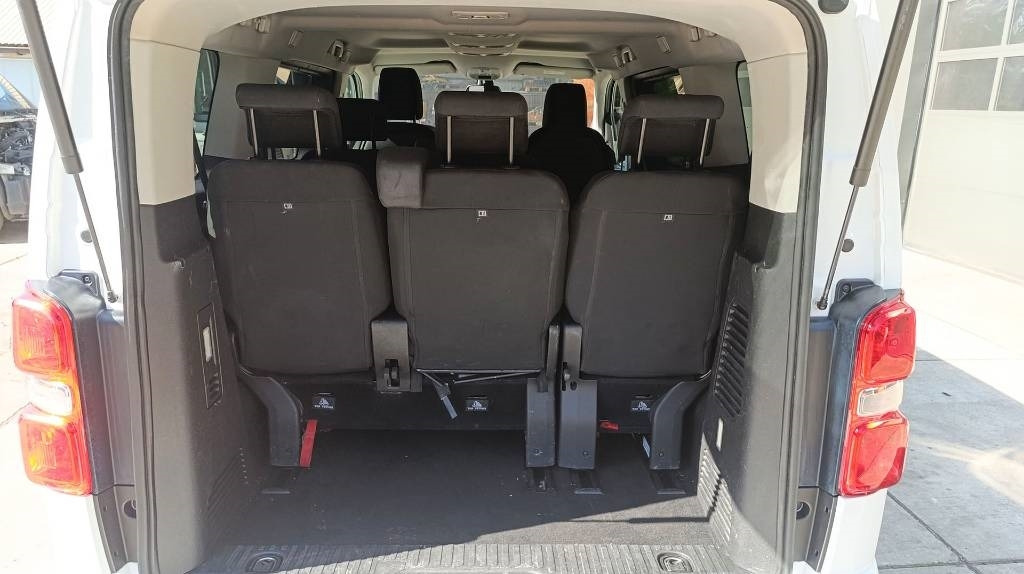 Furgón Toyota Proace 2.0 Van, Kleinbus, 7-Sitzer, Turboschaden: foto 20 Furgón Toyota Proace 2.0 Van, Kleinbus, 7-Sitzer, Turboschaden: foto 20