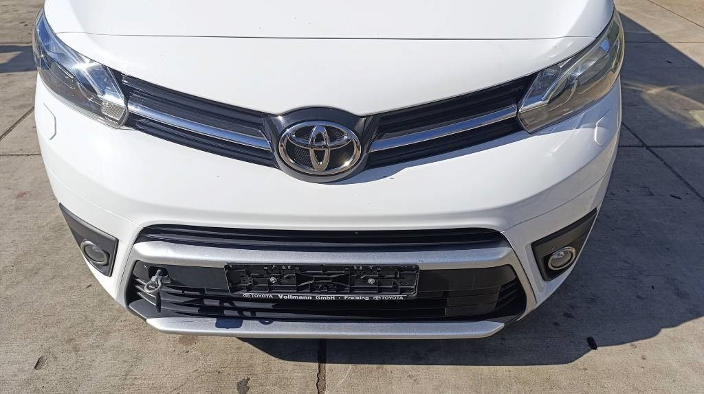 Furgón Toyota Proace 2.0 Van, Kleinbus, 7-Sitzer, Turboschaden: foto 19 Furgón Toyota Proace 2.0 Van, Kleinbus, 7-Sitzer, Turboschaden: foto 19