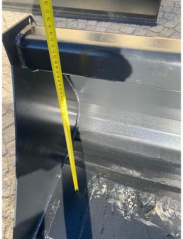 Big Schwergutschaufel 220 cm mit JCB Q fit Aufnahme - Implemento: foto 5 Big Schwergutschaufel 220 cm mit JCB Q fit Aufnahme - Implemento: foto 5