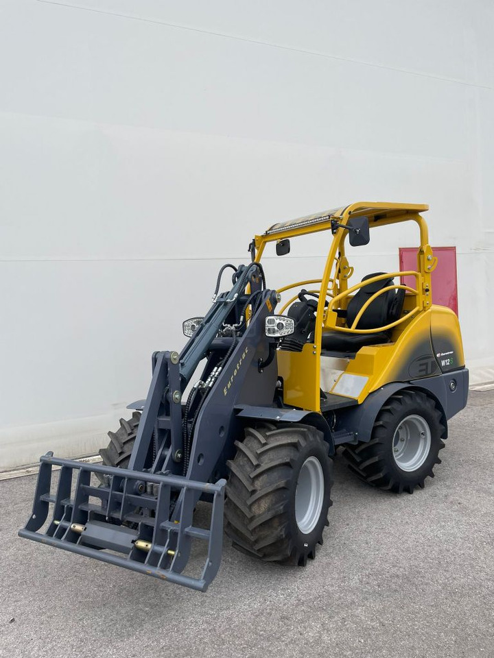 Eurotrac Eurotrac 820/W12S - Cargadora de ruedas: foto 3 Eurotrac Eurotrac 820/W12S - Cargadora de ruedas: foto 3