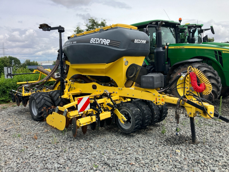 Sembradora Bednar Omega OO 3000L: foto 10 Sembradora Bednar Omega OO 3000L: foto 10