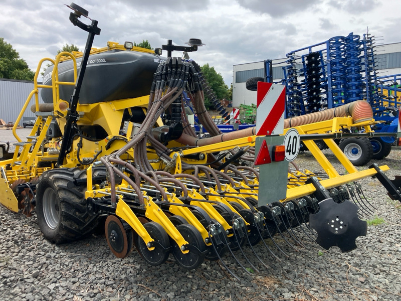 Sembradora Bednar Omega OO 3000L: foto 8 Sembradora Bednar Omega OO 3000L: foto 8