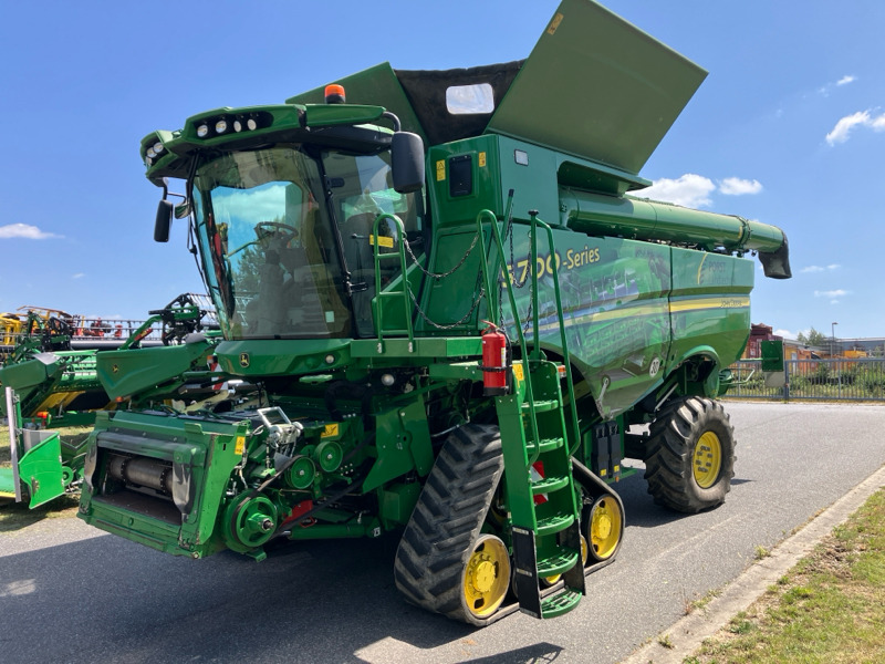 John Deere S780 Raupe mit 630X Schneidwerk - Cosechadora de granos: foto 1 John Deere S780 Raupe mit 630X Schneidwerk - Cosechadora de granos: foto 1