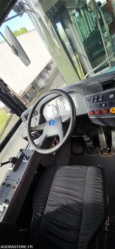 BUS-CAR HEULIEZ 804 - 547885kms - 2004 - Autobús: foto 4 BUS-CAR HEULIEZ 804 - 547885kms - 2004 - Autobús: foto 4